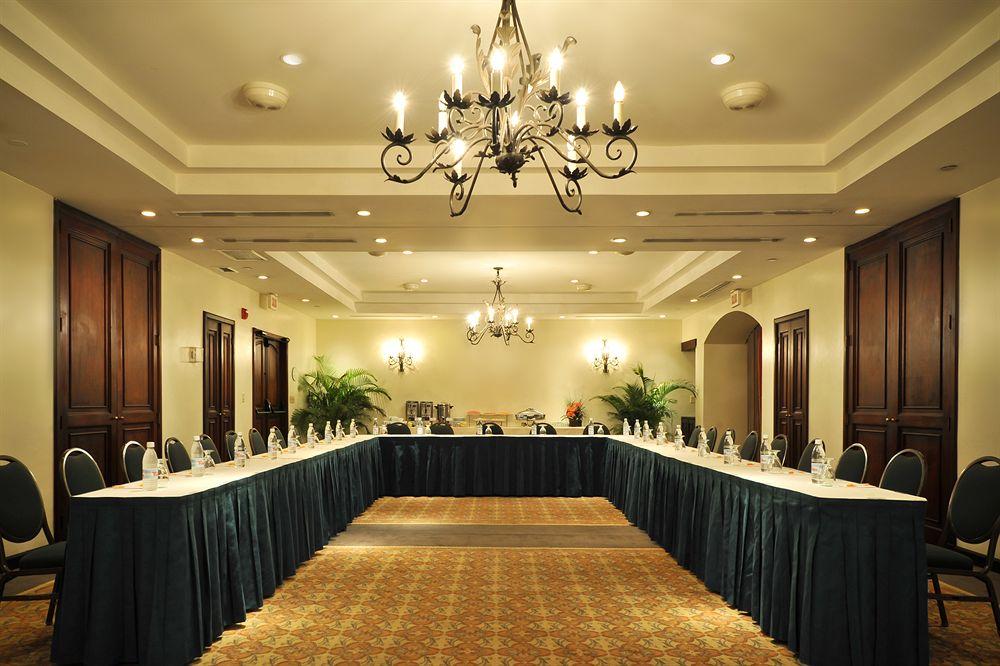 Hotel Courtyard By Marriott Santo Domingo Servizi foto