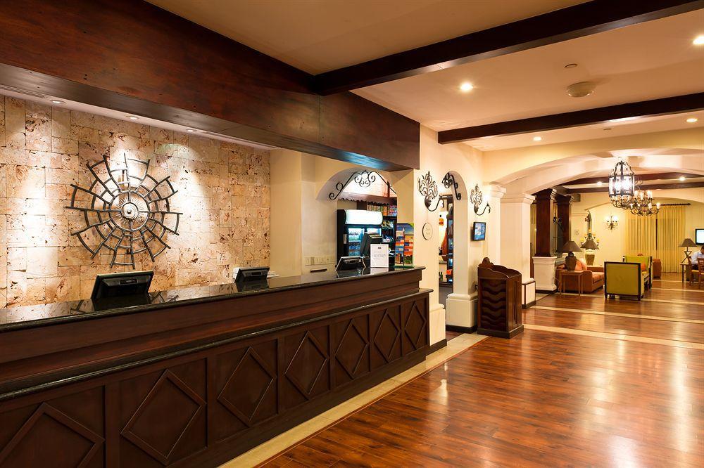 Hotel Courtyard By Marriott Santo Domingo Esterno foto