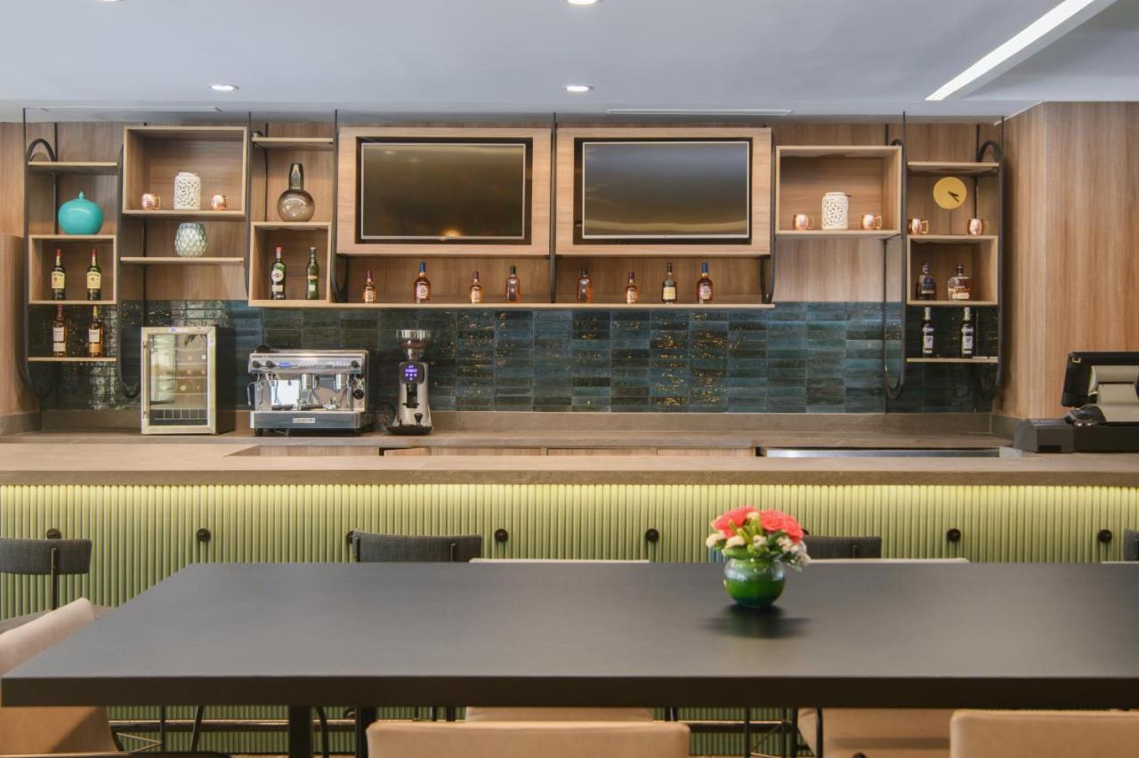 Hotel Courtyard By Marriott Santo Domingo Esterno foto