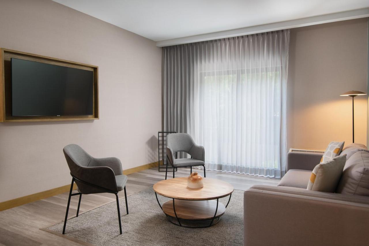 Hotel Courtyard By Marriott Santo Domingo Esterno foto