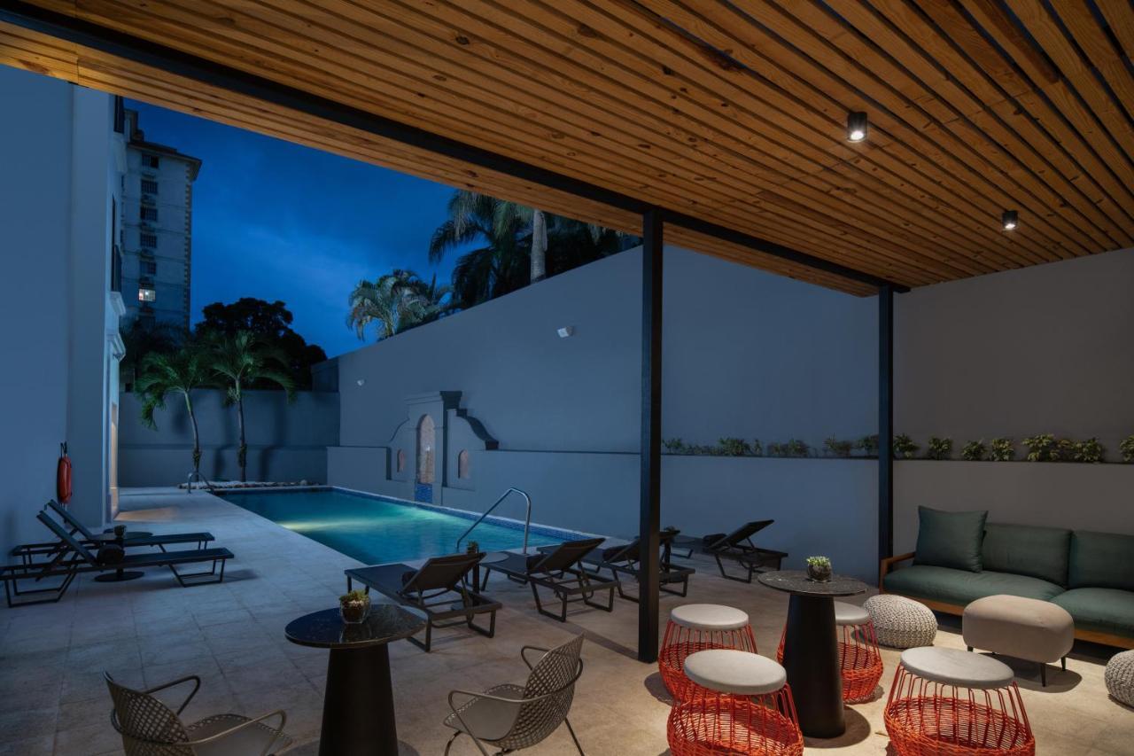 Hotel Courtyard By Marriott Santo Domingo Esterno foto