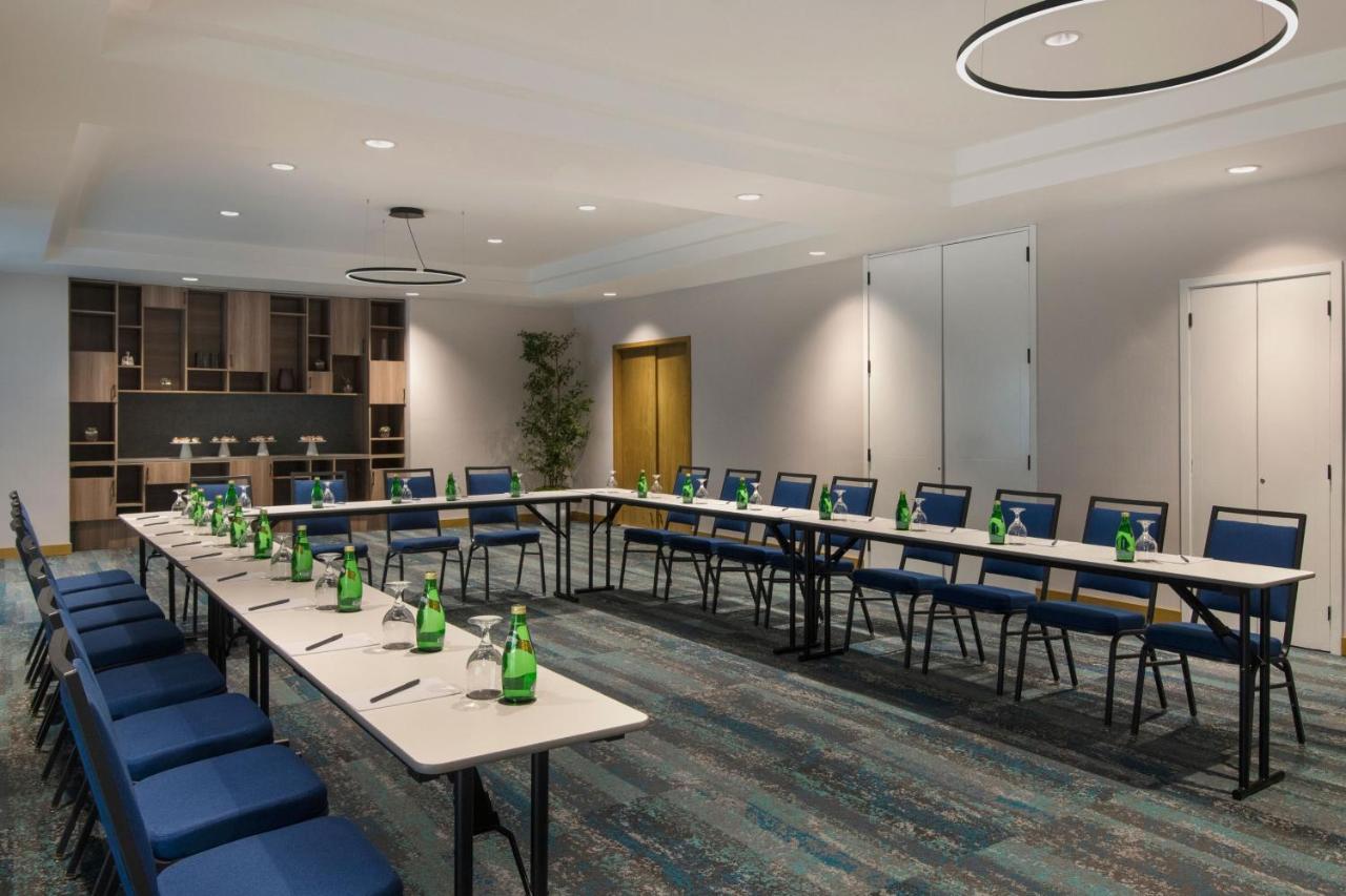 Hotel Courtyard By Marriott Santo Domingo Esterno foto