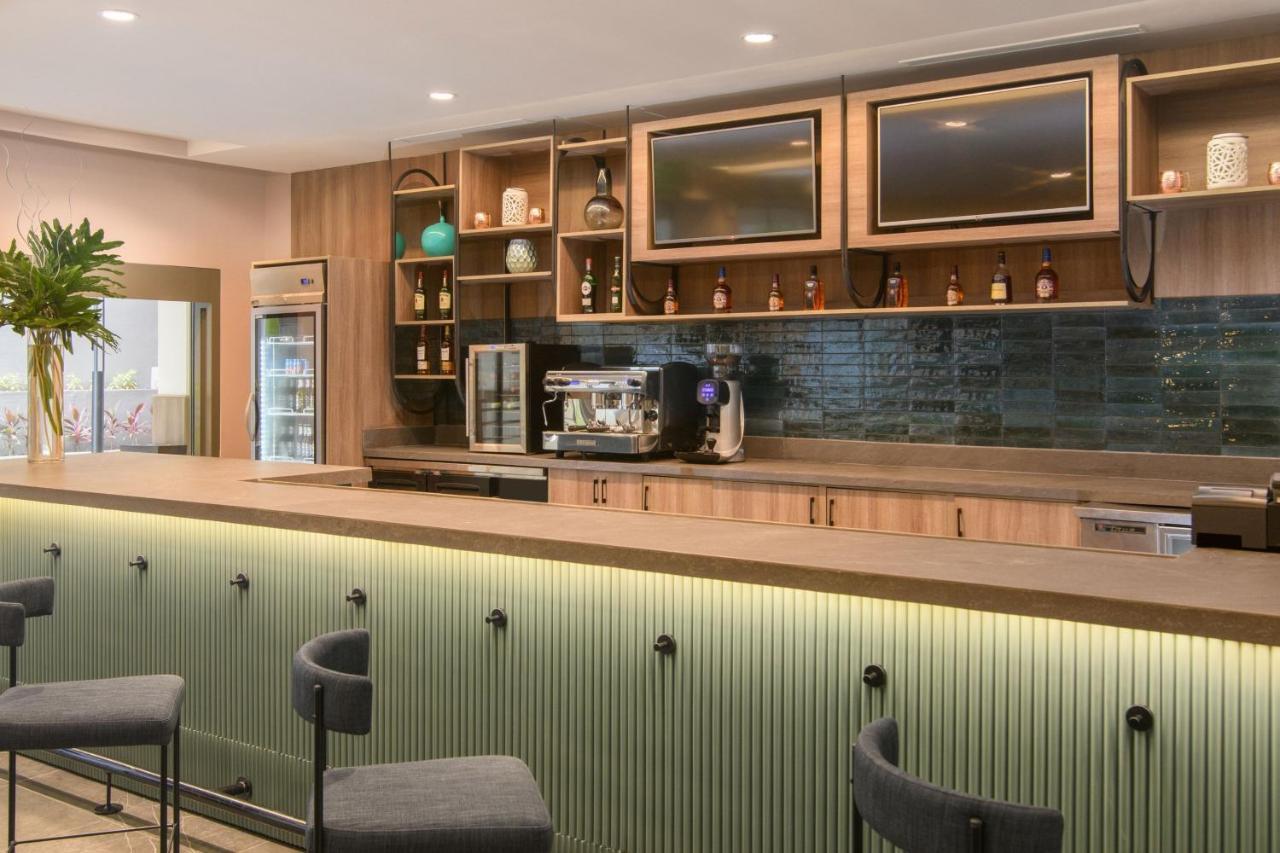 Hotel Courtyard By Marriott Santo Domingo Esterno foto