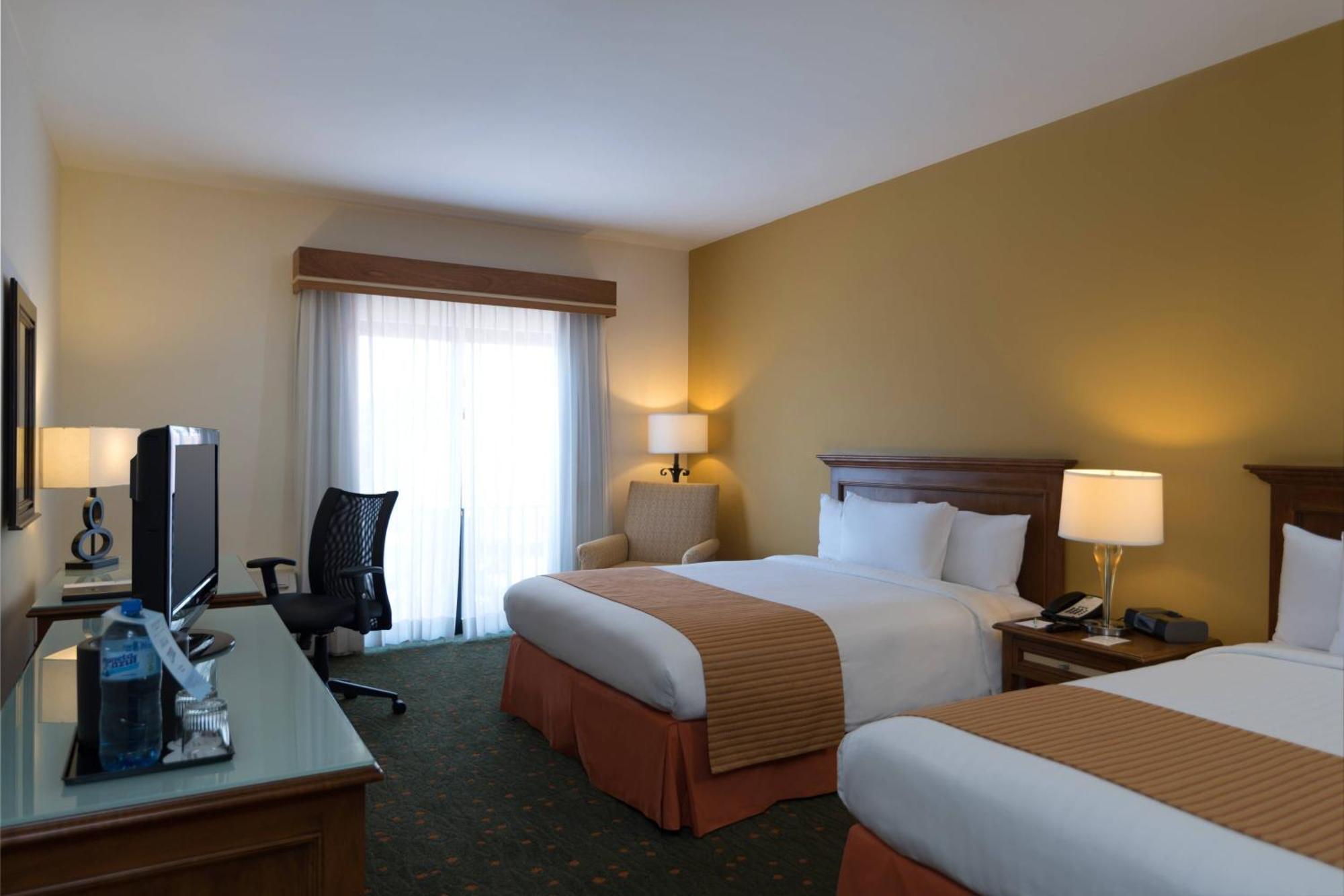 Hotel Courtyard By Marriott Santo Domingo Esterno foto
