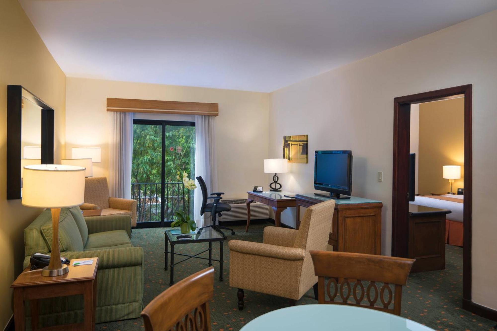 Hotel Courtyard By Marriott Santo Domingo Esterno foto